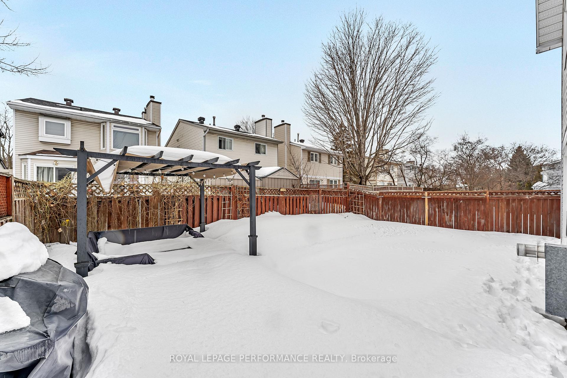 Photo 40 of 73 Picasso Drive, Ottawa, Hunt Club Park — HOMEH