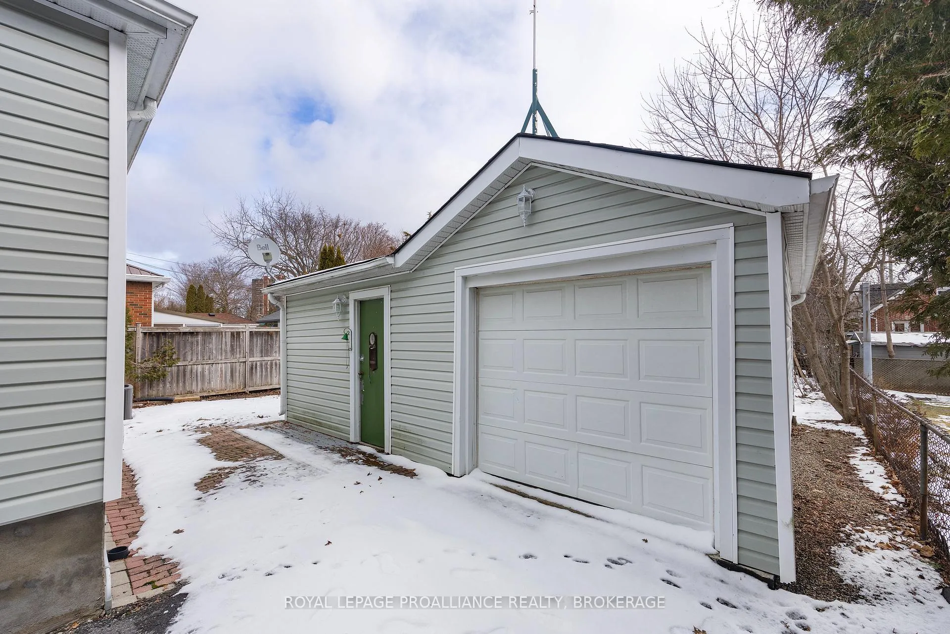Photo 31 of 419 College Street, Kingston, Central City East — HOMEH