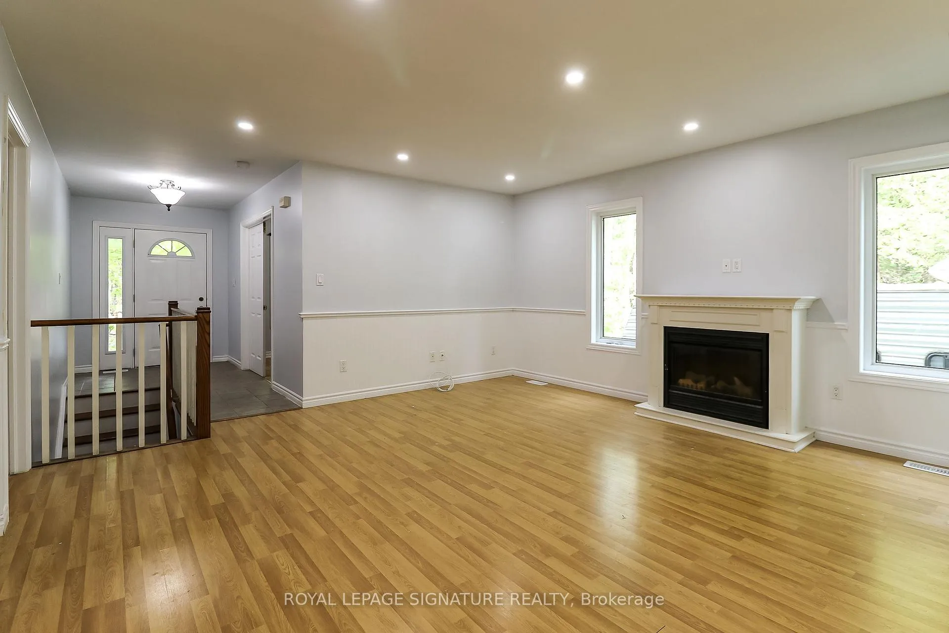 Photo 5 of Unit Main, 1463 River Road, Wasaga Beach — HOMEH