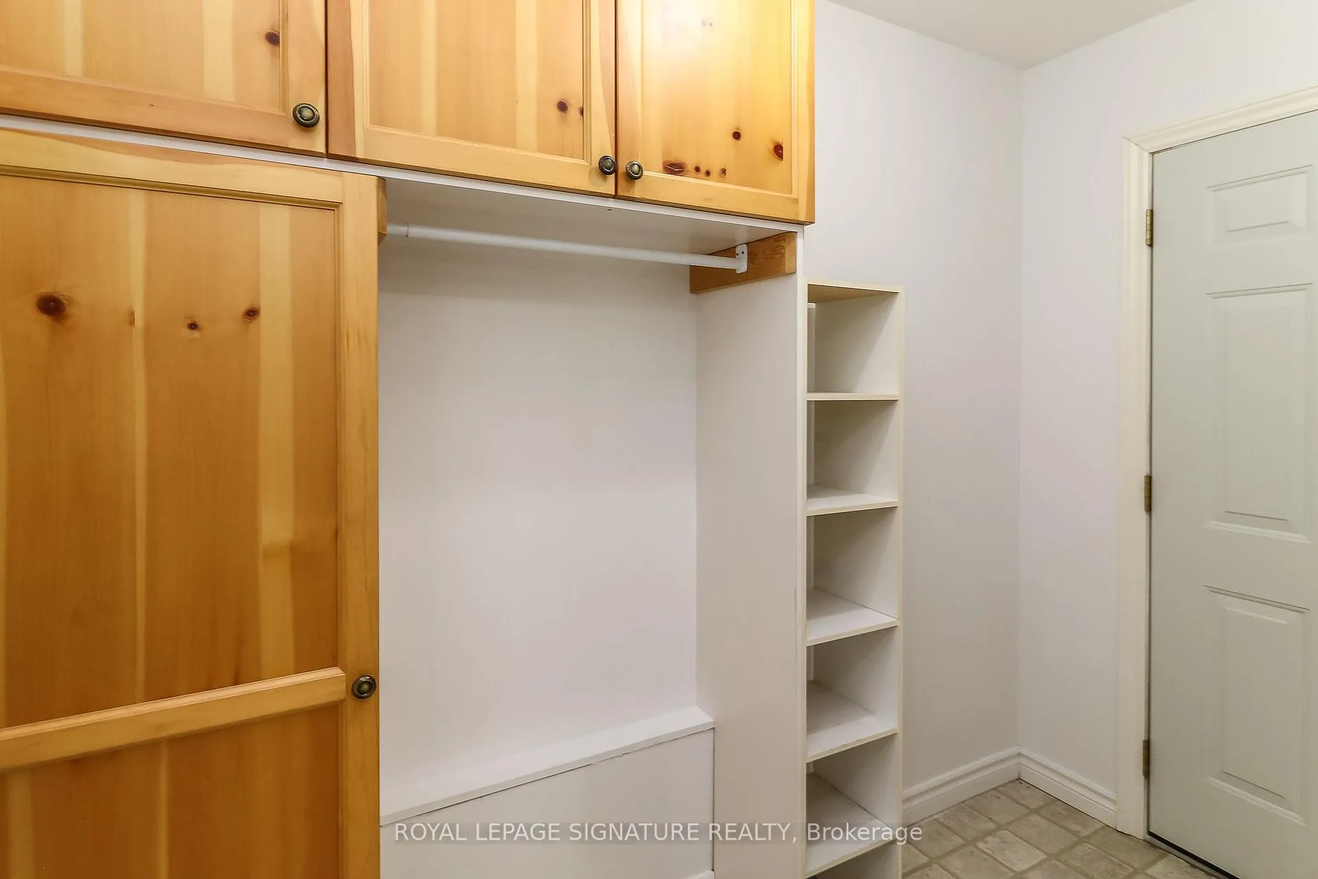Photo 12 of Unit Main, 1463 River Road, Wasaga Beach — HOMEH