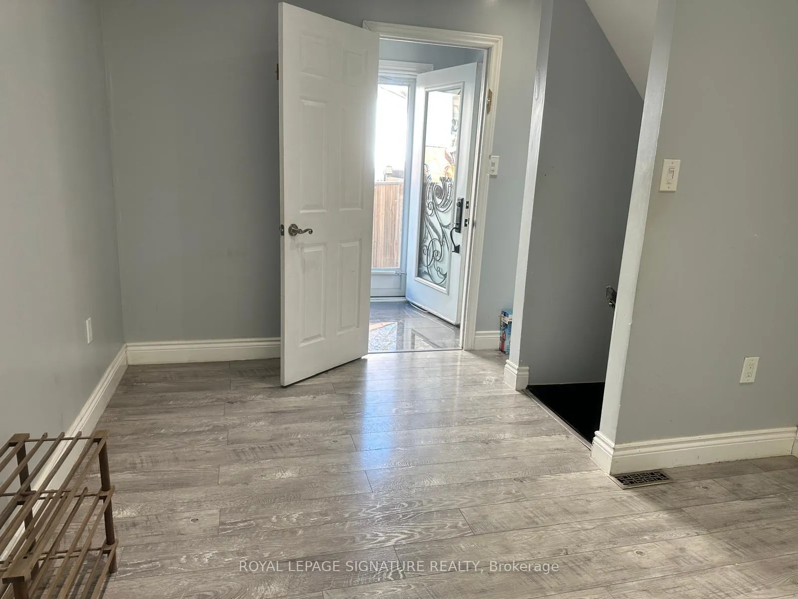 Photo 3 of 63 Wallis Crescent, Etobicoke, Mount Olive-Silverstone-Jamestown — HOMEH