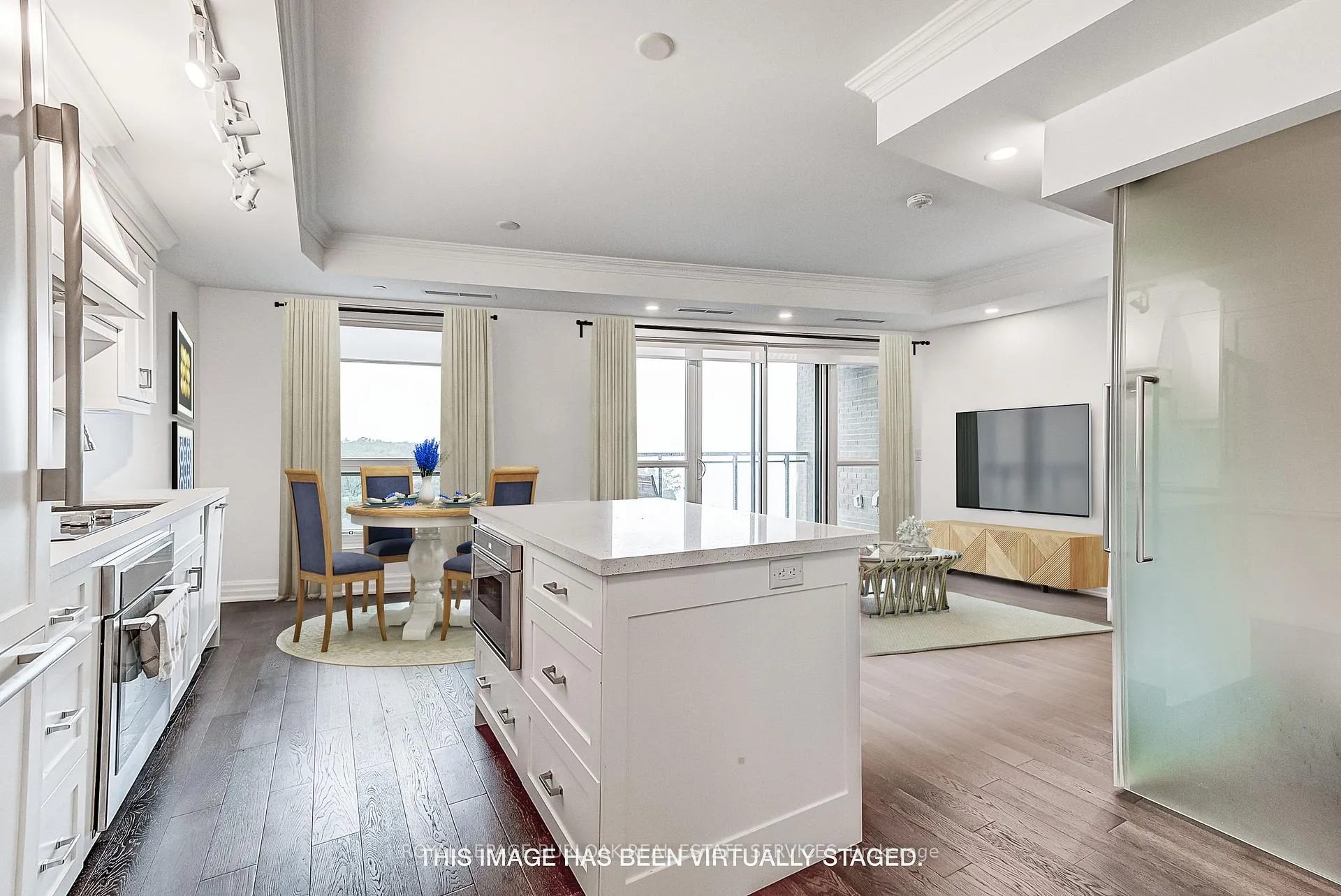 Photo 10 of Unit 305, 2060 Lakeshore Road, Burlington, Brant — HOMEH