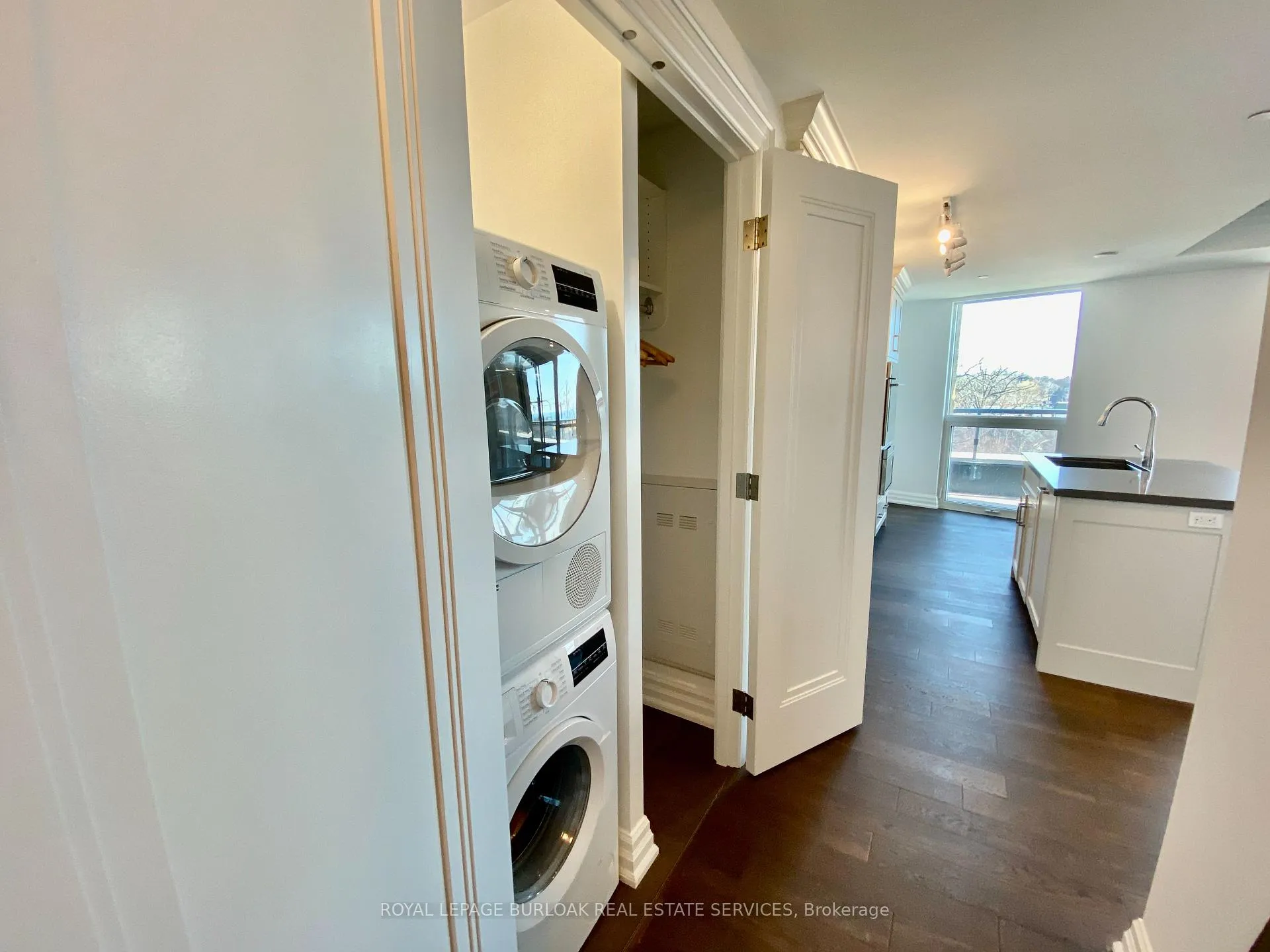 Photo 13 of Unit 305, 2060 Lakeshore Road, Burlington, Brant — HOMEH