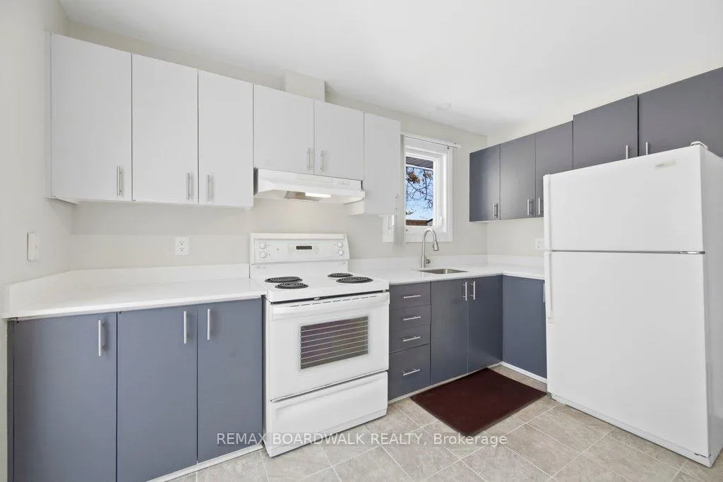 Photo 6 of Unit 65, 837 Eastvale Drive, Ottawa, Beaconwood — HOMEH
