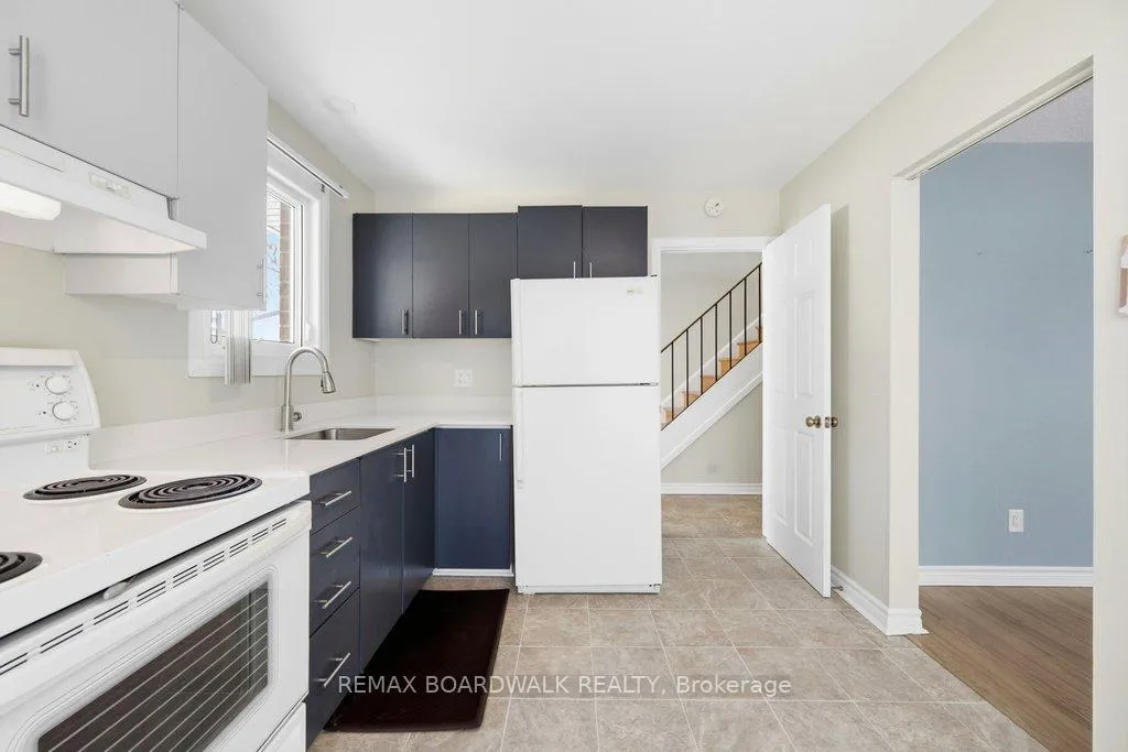Photo 7 of Unit 65, 837 Eastvale Drive, Ottawa, Beaconwood — HOMEH