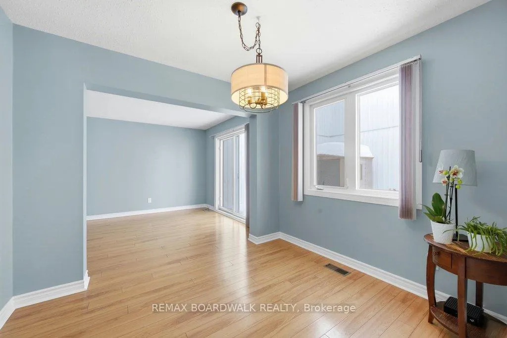 Photo 9 of Unit 65, 837 Eastvale Drive, Ottawa, Beaconwood — HOMEH