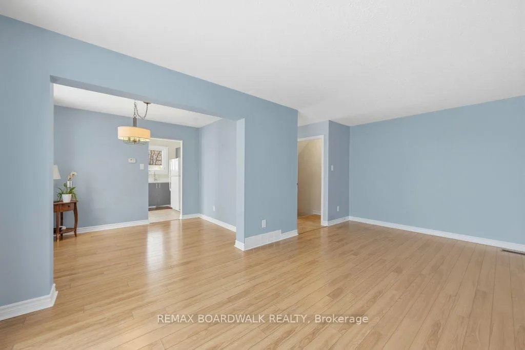 Photo 13 of Unit 65, 837 Eastvale Drive, Ottawa, Beaconwood — HOMEH