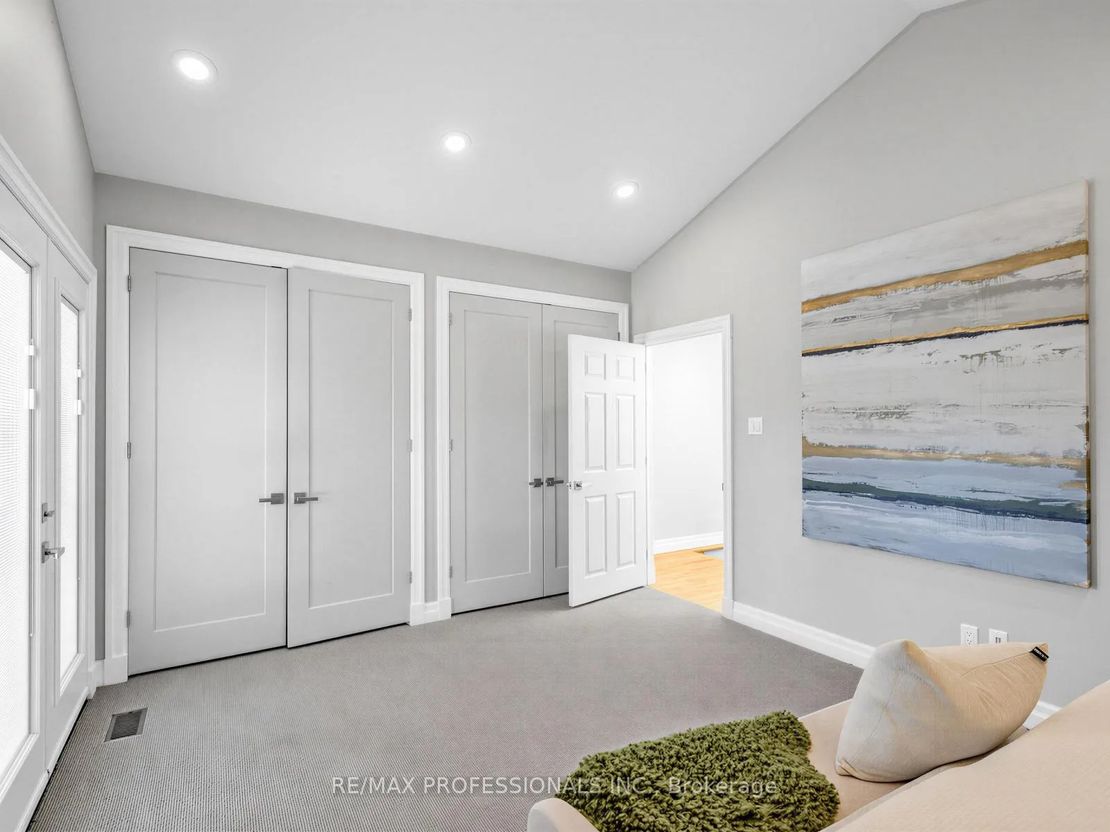 Photo 23 of 23 Mckayfield Road, Toronto, Danforth Village-East York — HOMEH