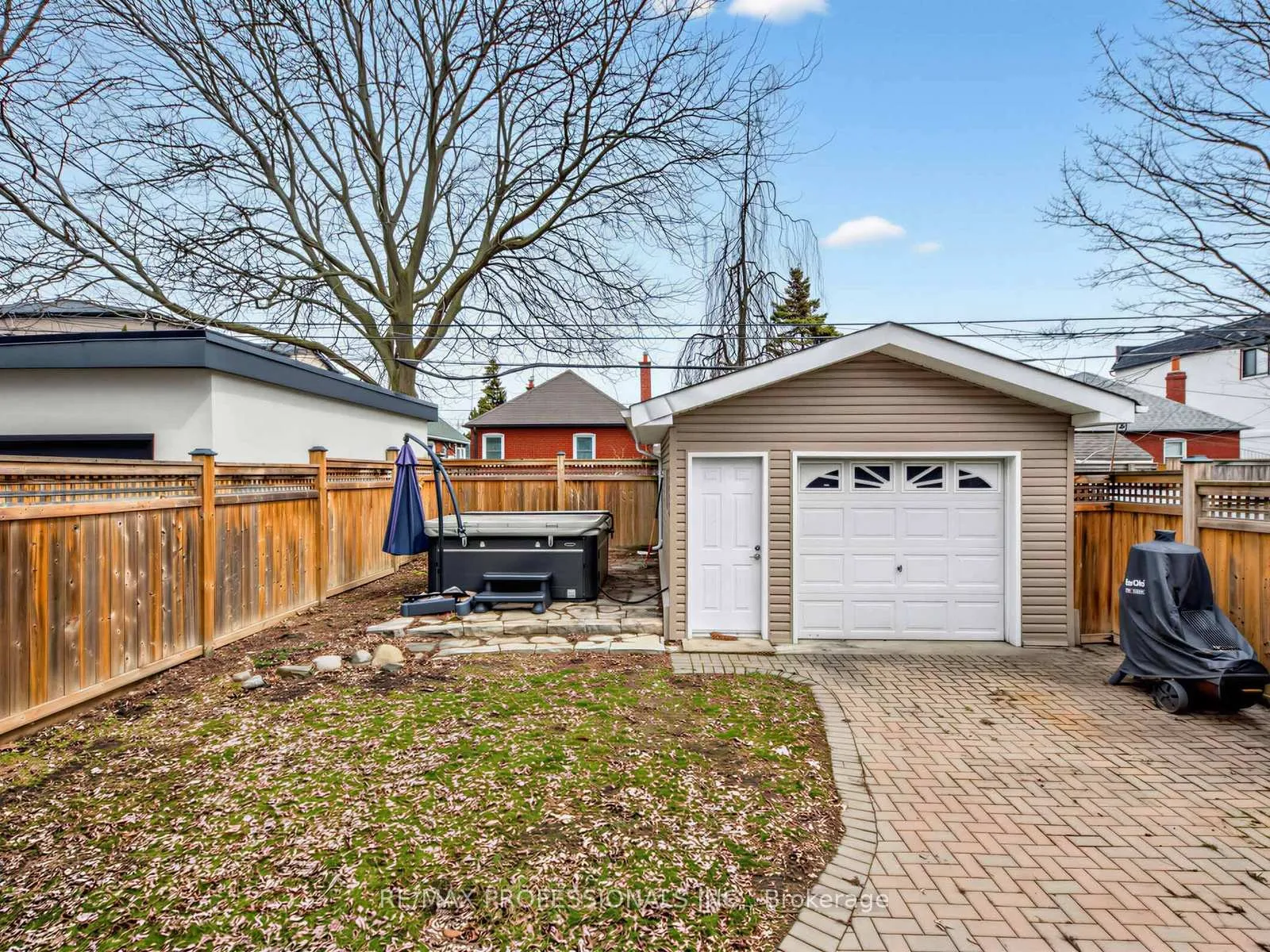 Photo 33 of 23 Mckayfield Road, Toronto, Danforth Village-East York — HOMEH