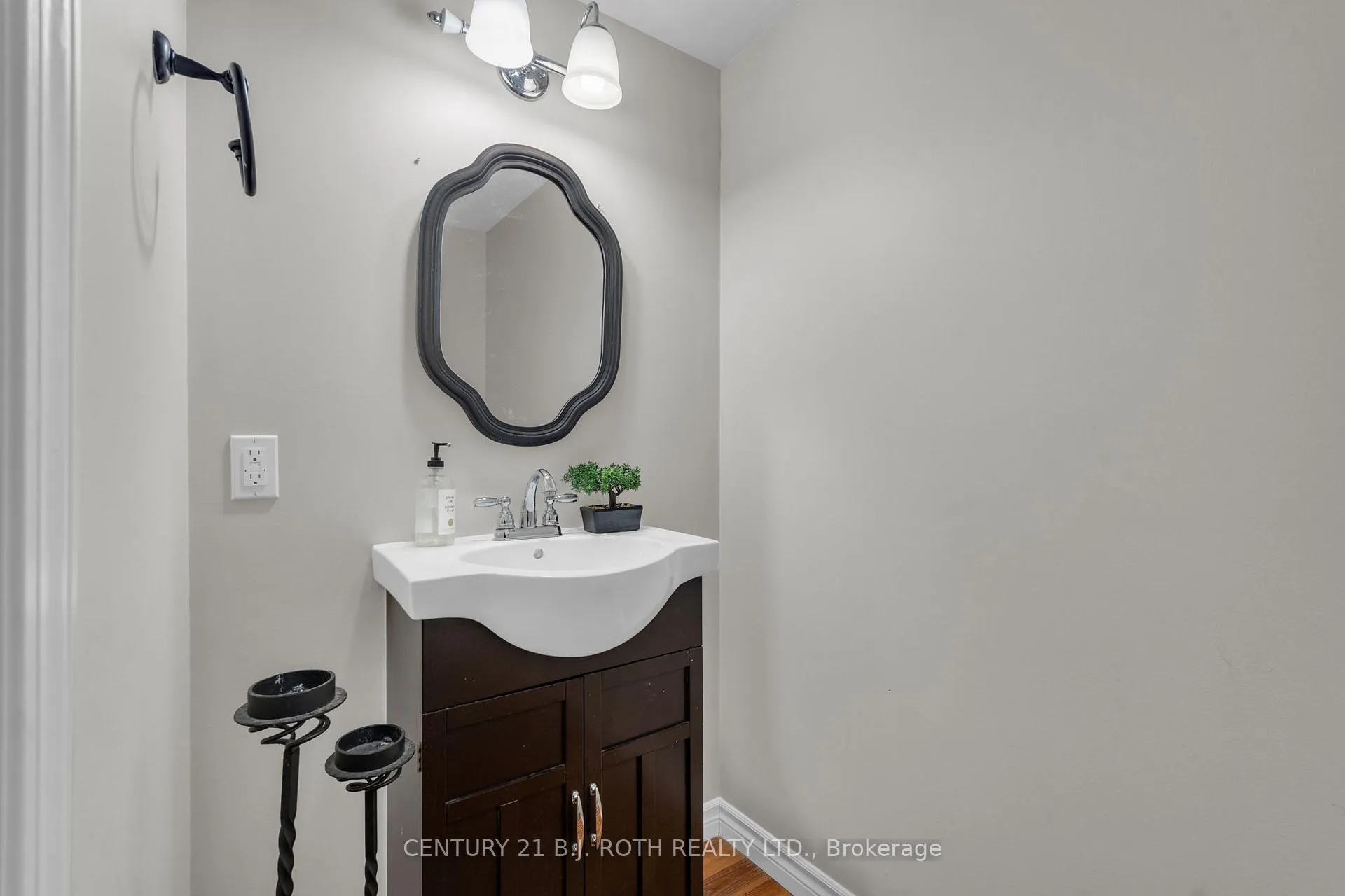 Photo 21 of 1453 Rankin Way, Innisfil, Alcona — HOMEH