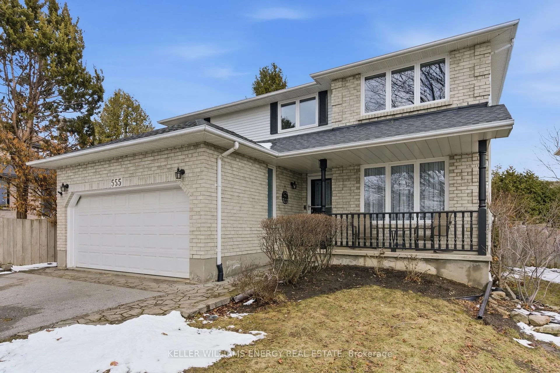 Photo 2 of 555 Peggoty Circle, Oshawa, Eastdale — HOMEH