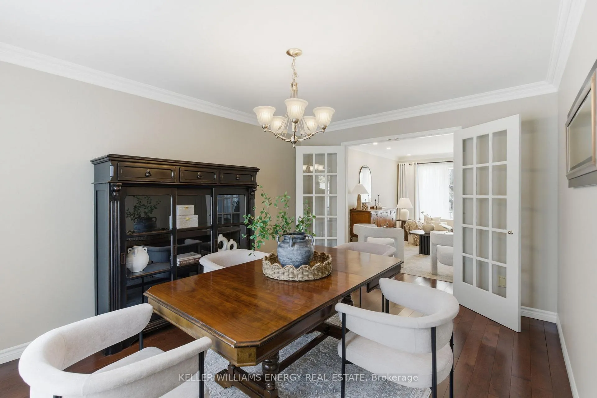 Photo 9 of 555 Peggoty Circle, Oshawa, Eastdale — HOMEH