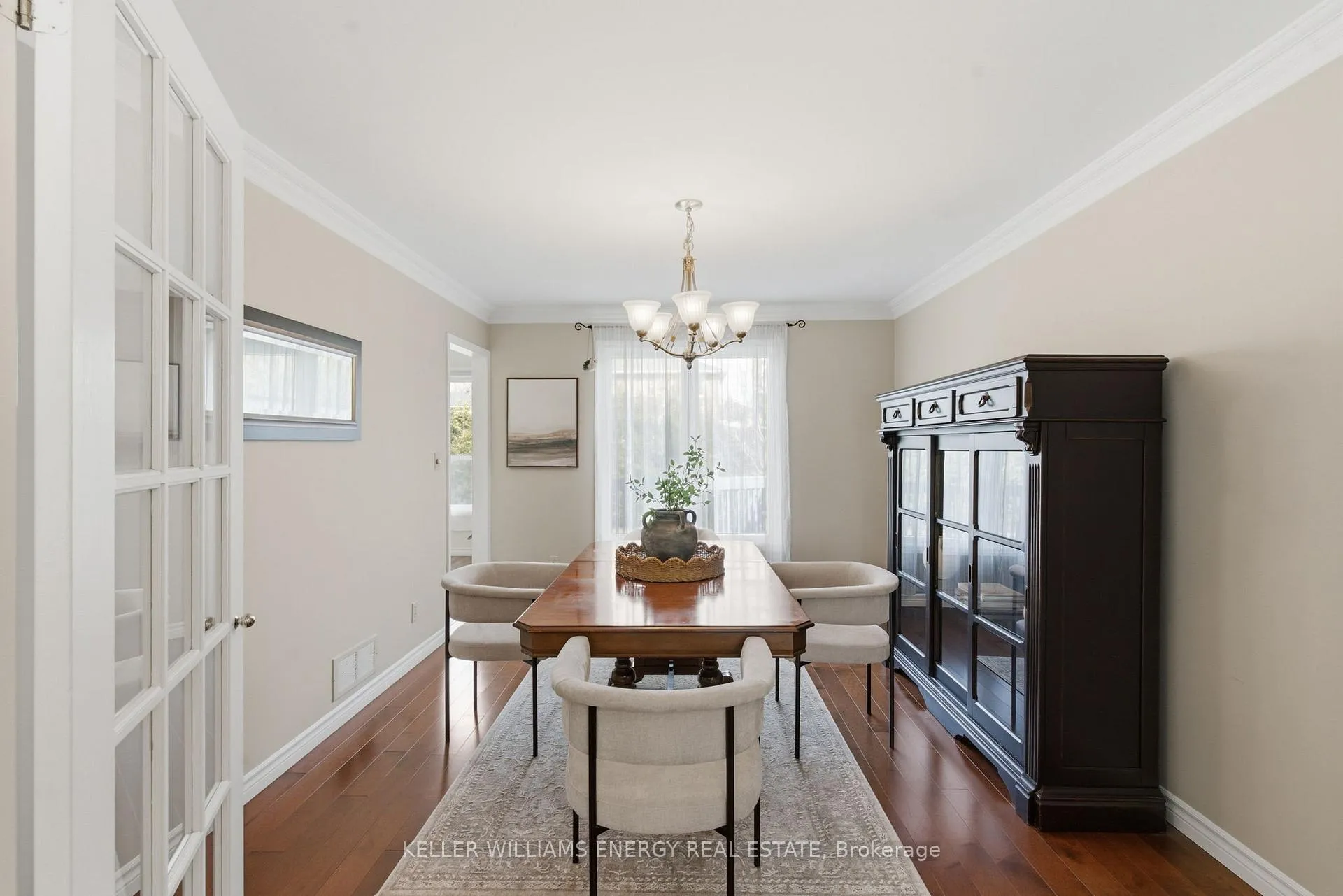 Photo 10 of 555 Peggoty Circle, Oshawa, Eastdale — HOMEH