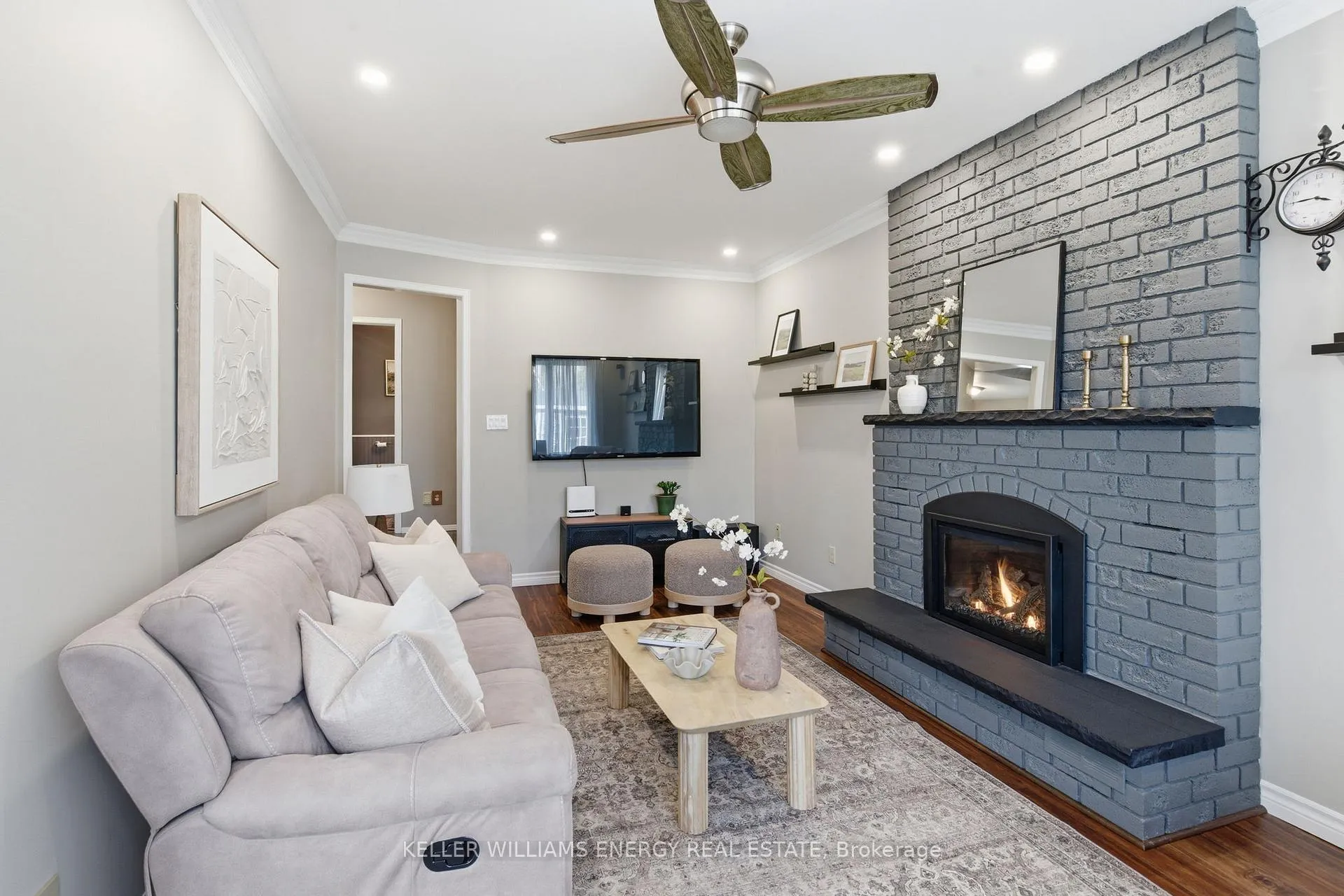 Photo 20 of 555 Peggoty Circle, Oshawa, Eastdale — HOMEH