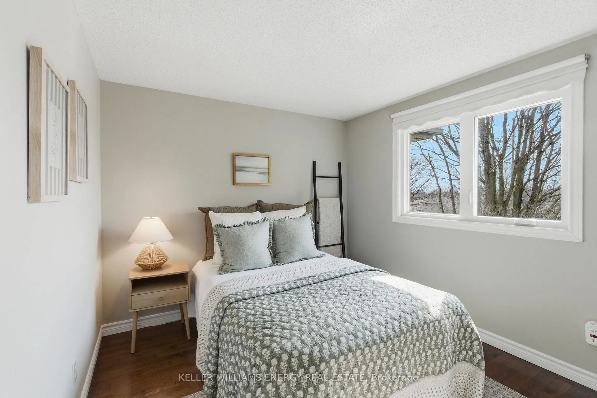 Photo 31 of 555 Peggoty Circle, Oshawa, Eastdale — HOMEH