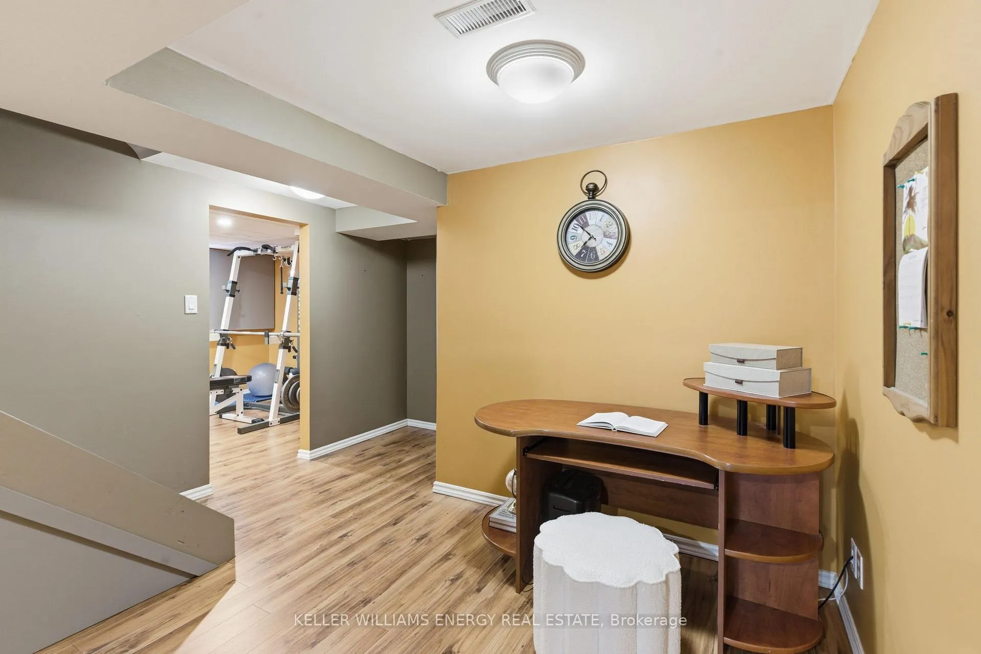 Photo 37 of 555 Peggoty Circle, Oshawa, Eastdale — HOMEH