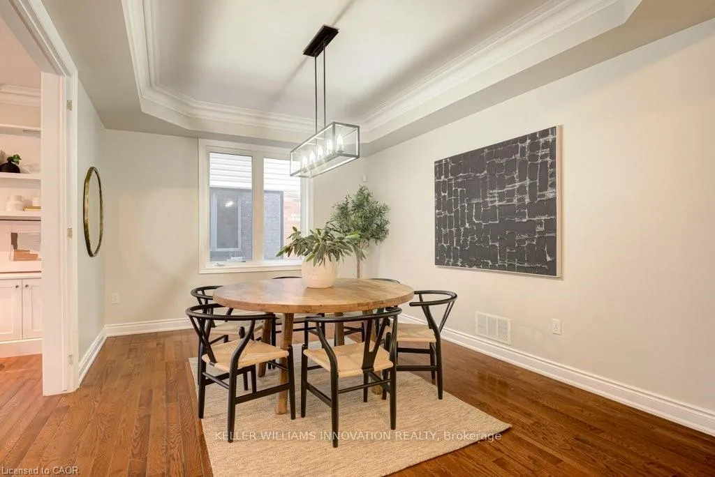 Photo 9 of 111 Glazebrook Crescent, Cambridge — HOMEH