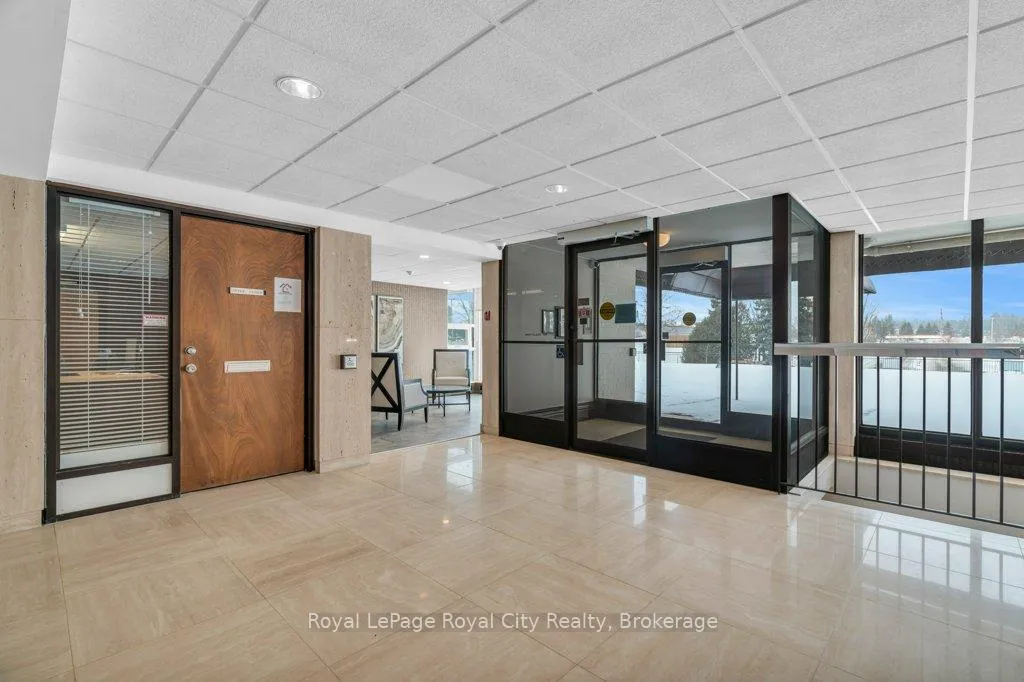 Photo 4 of Unit 511, 19 Woodlawn Road E, Guelph, Riverside Park — HOMEH