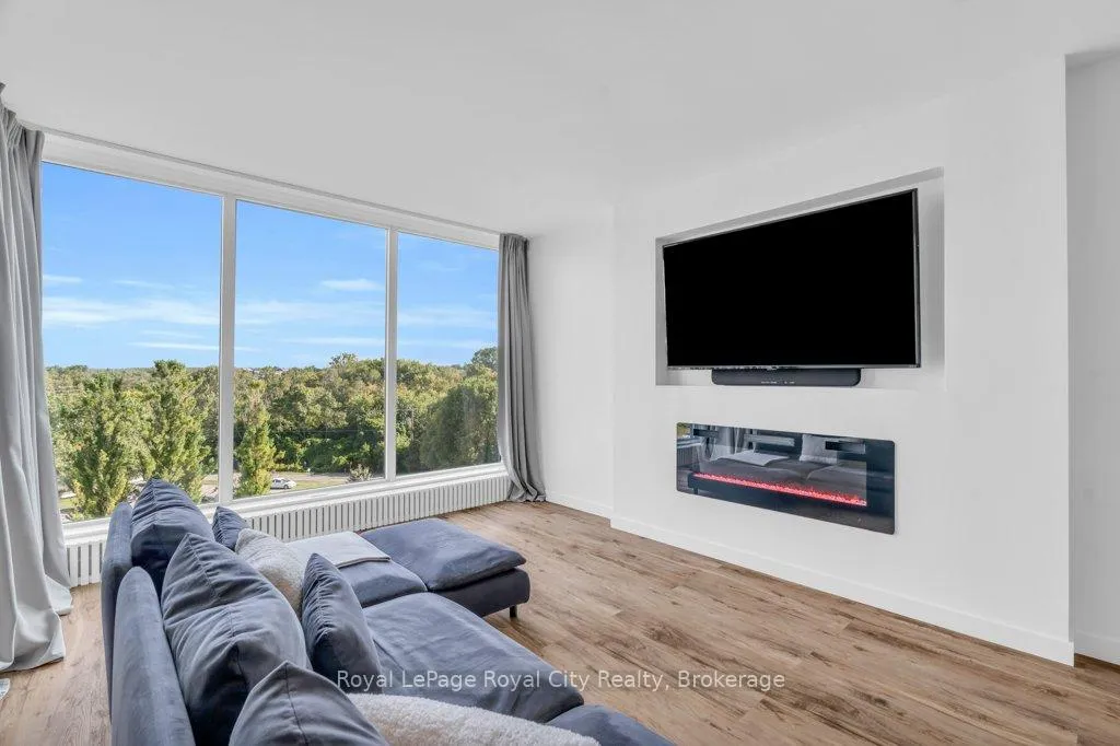 Photo 16 of Unit 511, 19 Woodlawn Road E, Guelph, Riverside Park — HOMEH