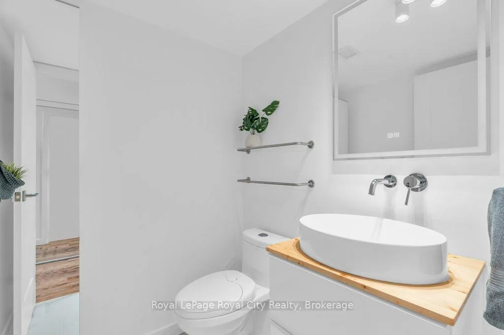 Photo 22 of Unit 511, 19 Woodlawn Road E, Guelph, Riverside Park — HOMEH