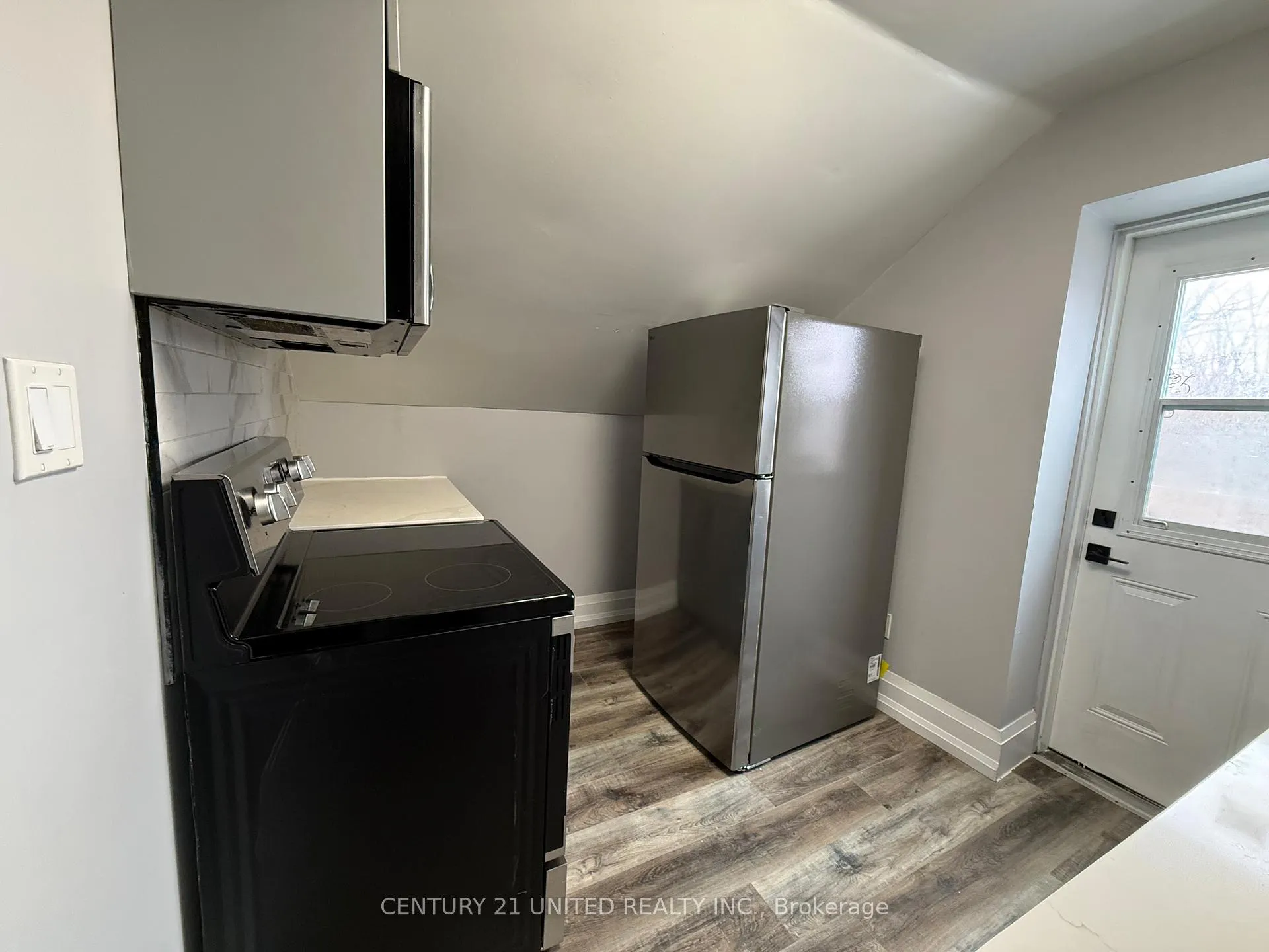 Photo 4 of Unit B, 470 Boliver Street, Cavan Monaghan, Rural Cavan Monaghan — HOMEH