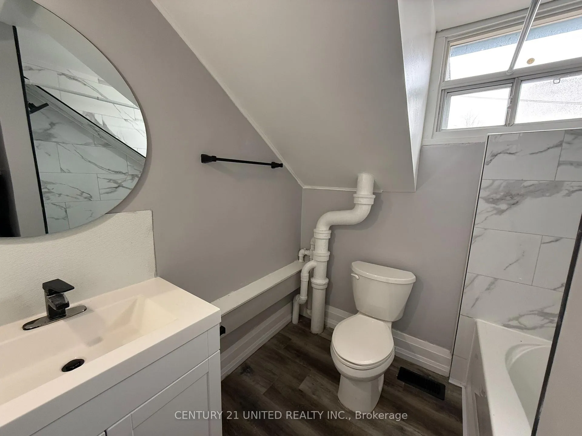 Photo 6 of Unit B, 470 Boliver Street, Cavan Monaghan, Rural Cavan Monaghan — HOMEH