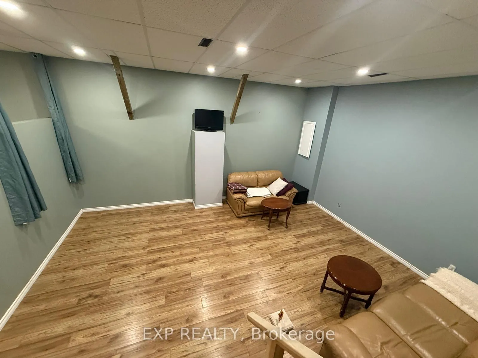 Photo 3 of Unit Lower, 71 Sherin Court, Caledon, Bolton North — HOMEH