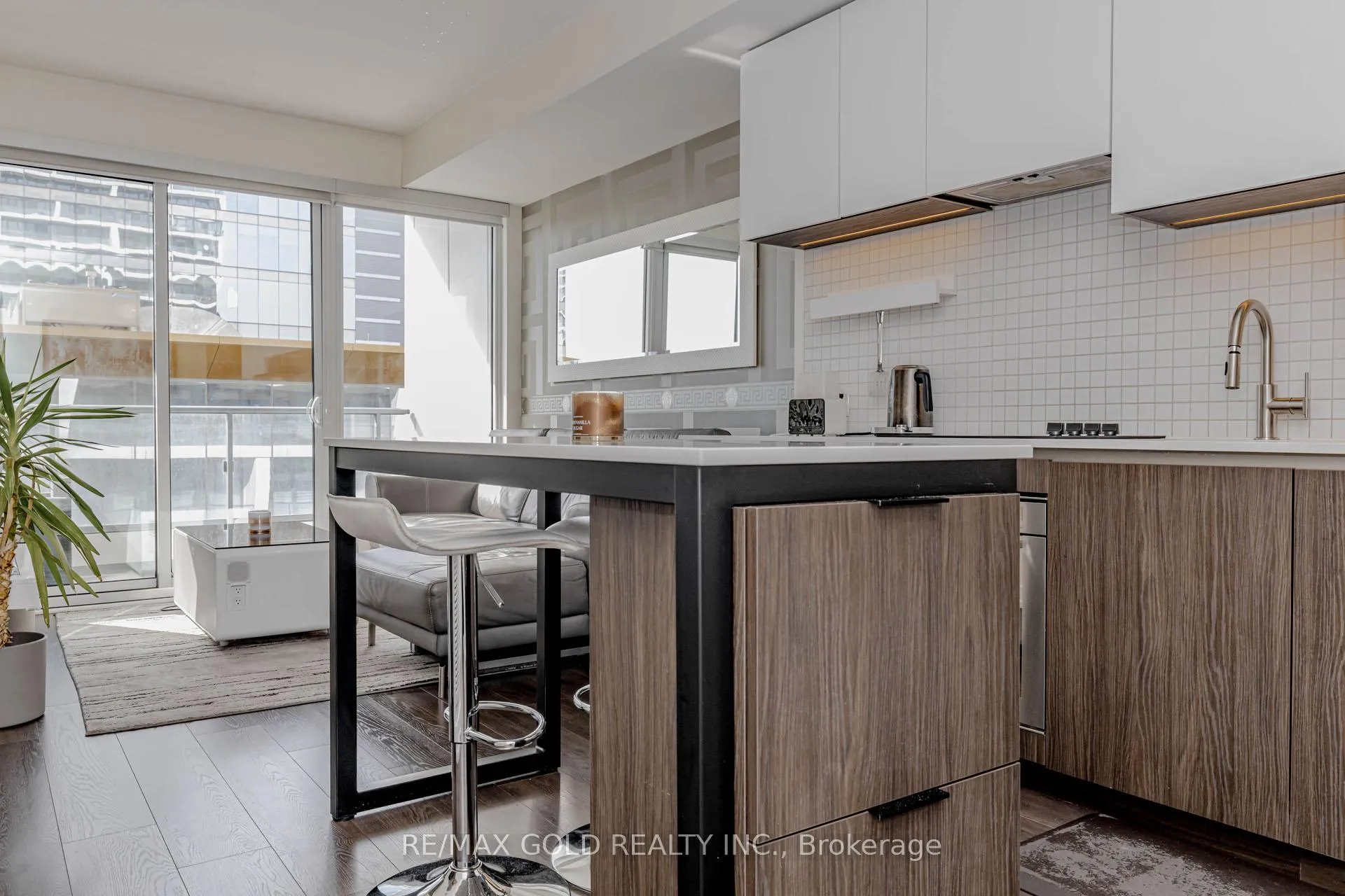 Photo 10 of Unit 502, 5 Buttermill Avenue, Vaughan, Vaughan Corporate Centre — HOMEH
