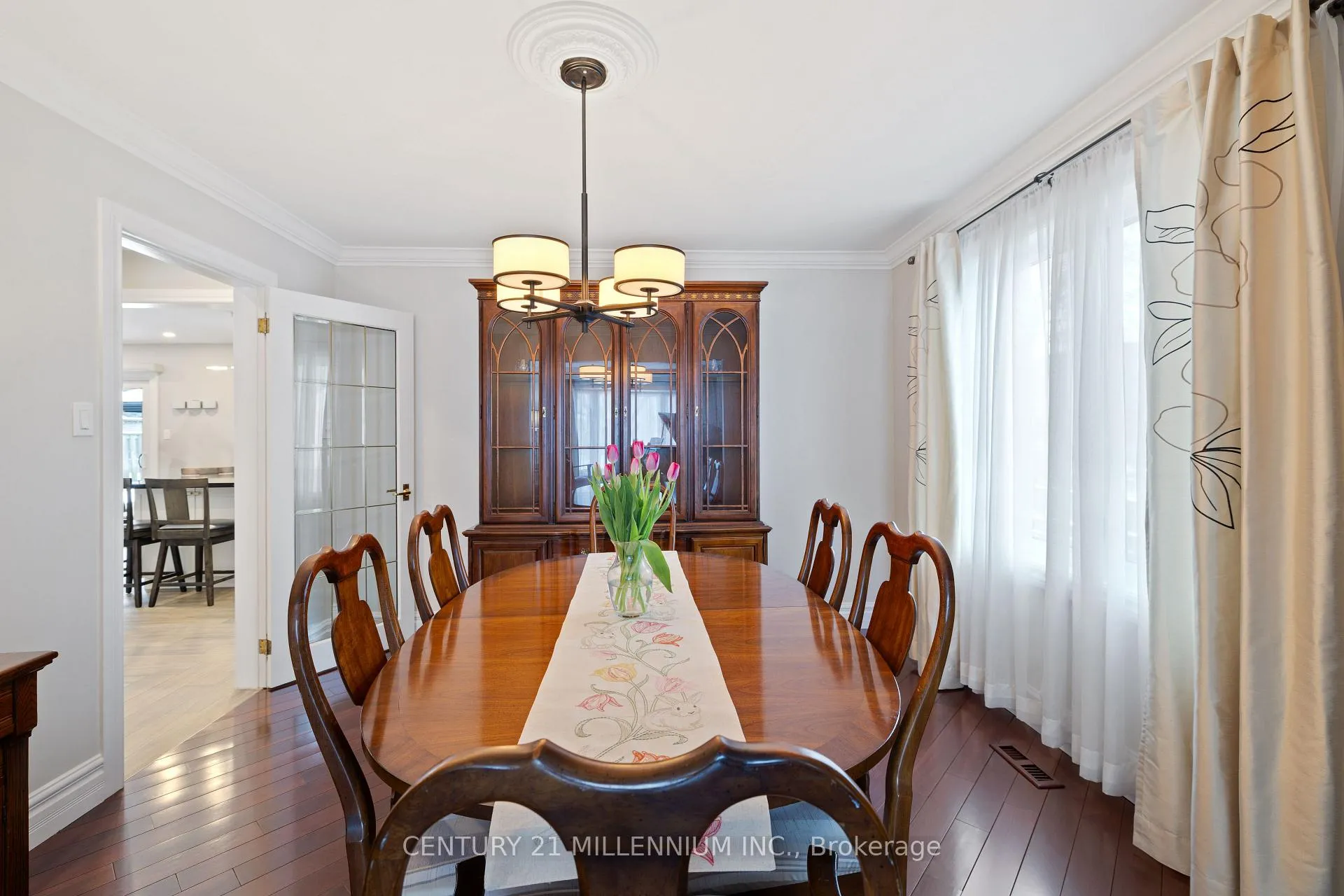 Photo 9 of 4 Marchmount Crescent, Brampton, Central Park — HOMEH