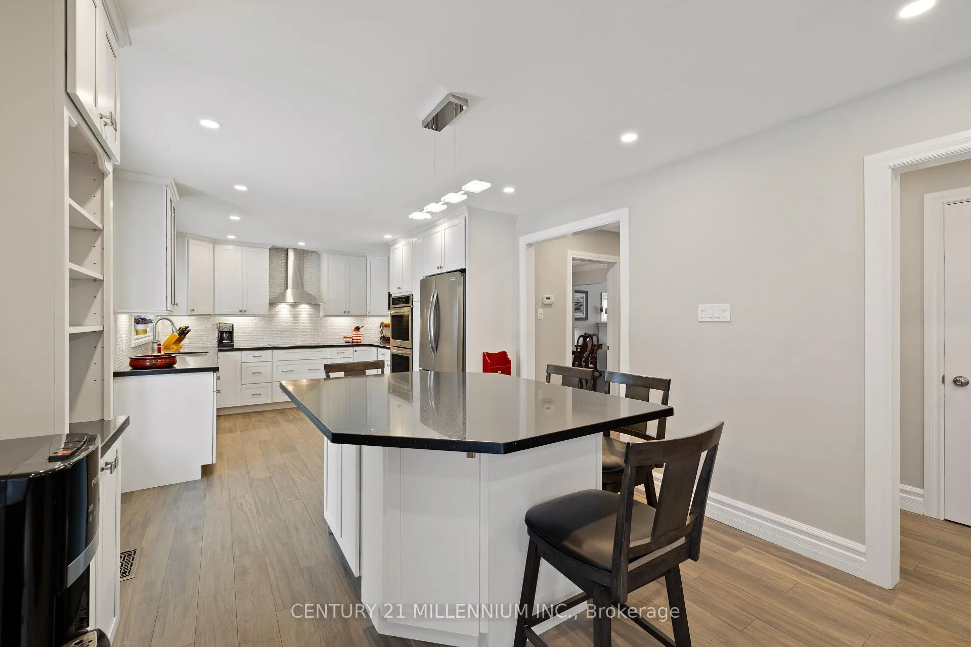 Photo 12 of 4 Marchmount Crescent, Brampton, Central Park — HOMEH
