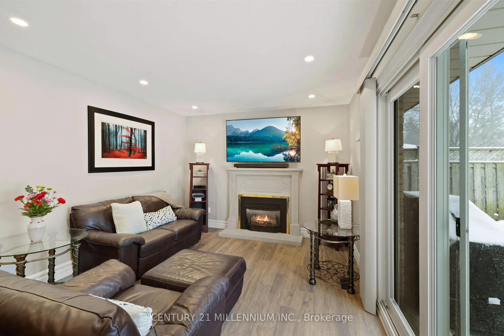 Photo 17 of 4 Marchmount Crescent, Brampton, Central Park — HOMEH