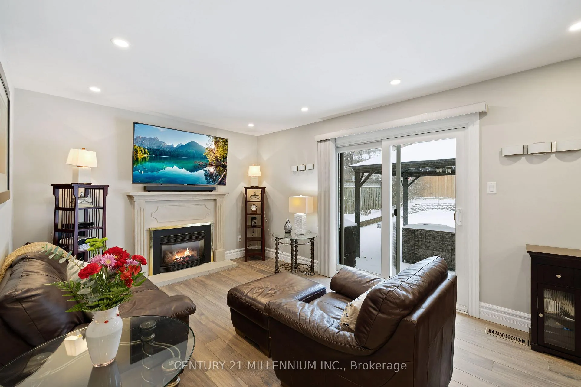 Photo 18 of 4 Marchmount Crescent, Brampton, Central Park — HOMEH