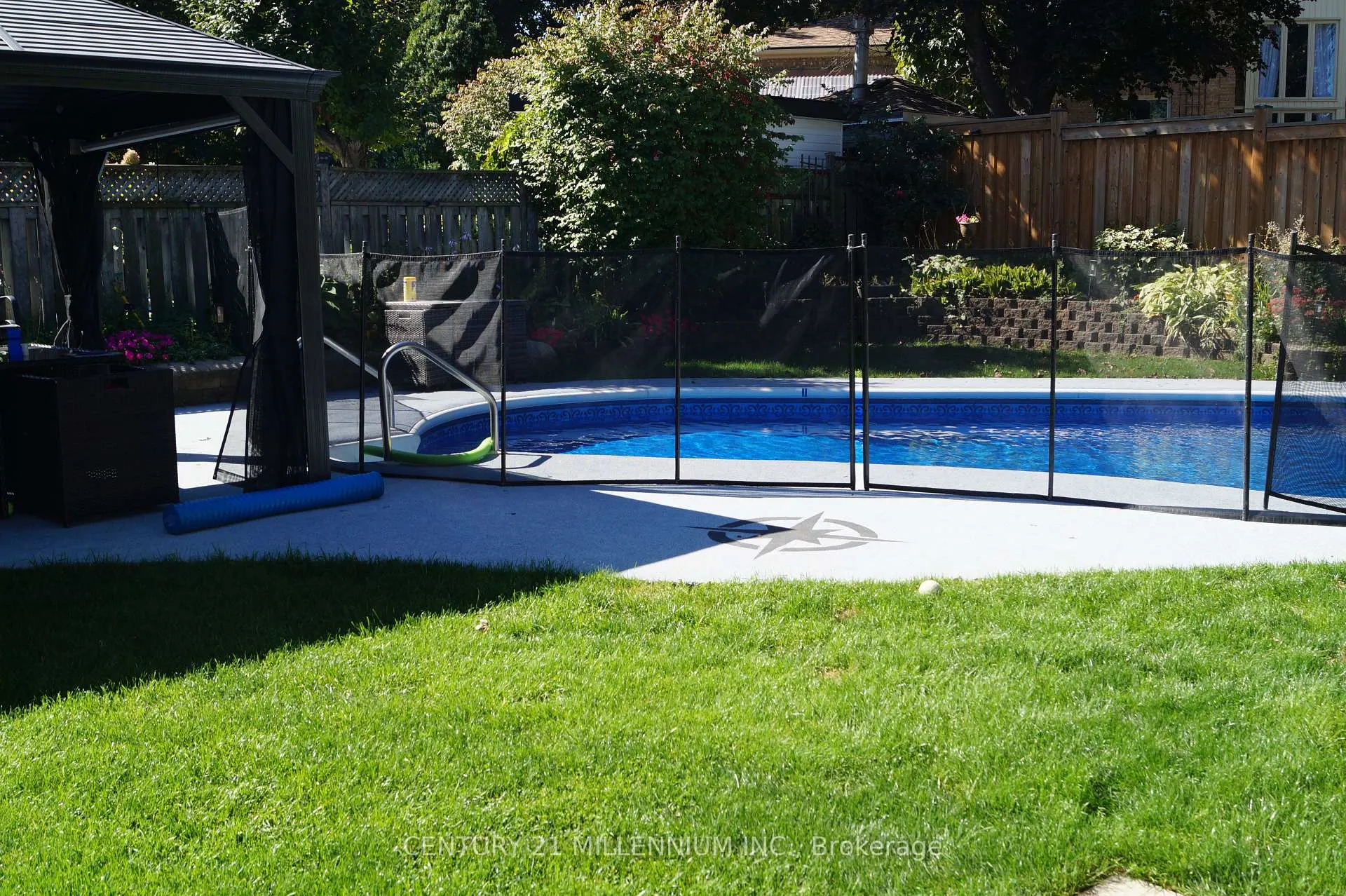 Photo 39 of 4 Marchmount Crescent, Brampton, Central Park — HOMEH