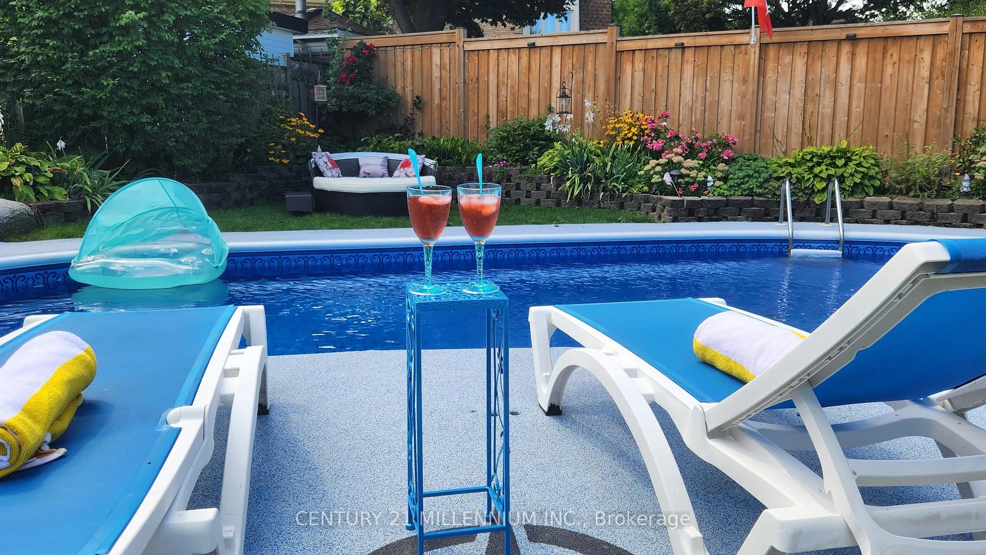 Photo 42 of 4 Marchmount Crescent, Brampton, Central Park — HOMEH