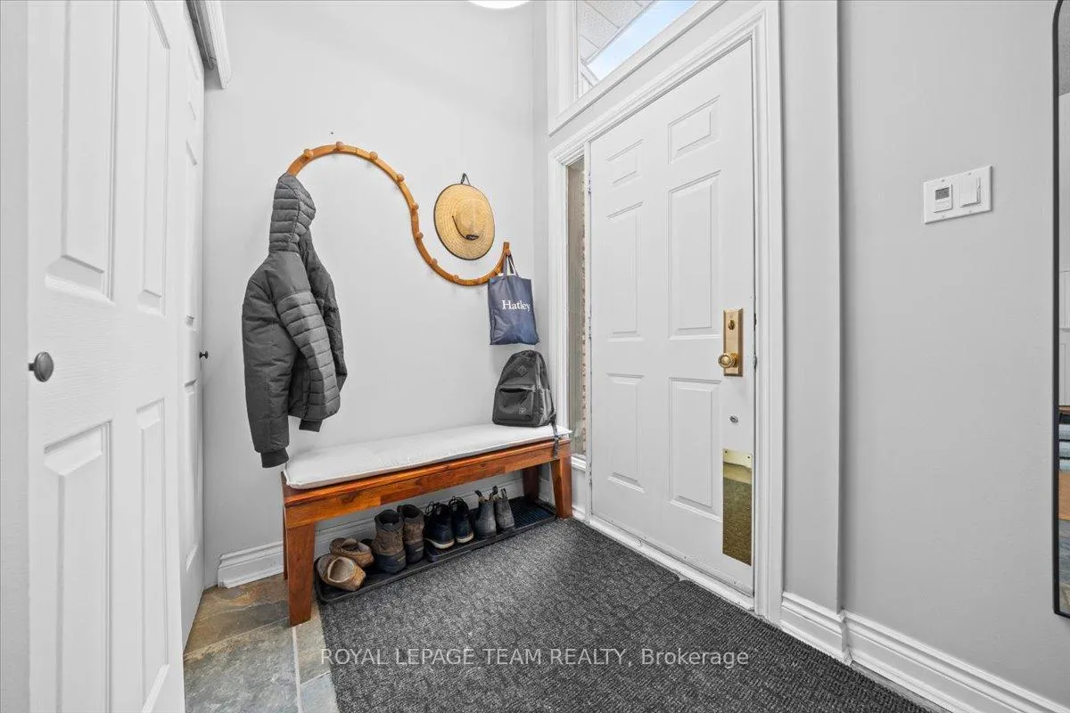 Photo 6 of 2795 Flannery Drive, Ottawa, Mooneys Bay/Riverside Park — HOMEH