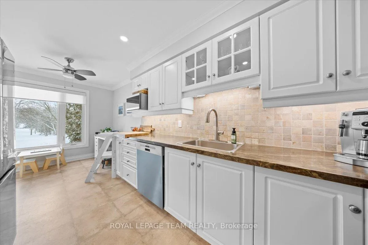 Photo 19 of 2795 Flannery Drive, Ottawa, Mooneys Bay/Riverside Park — HOMEH