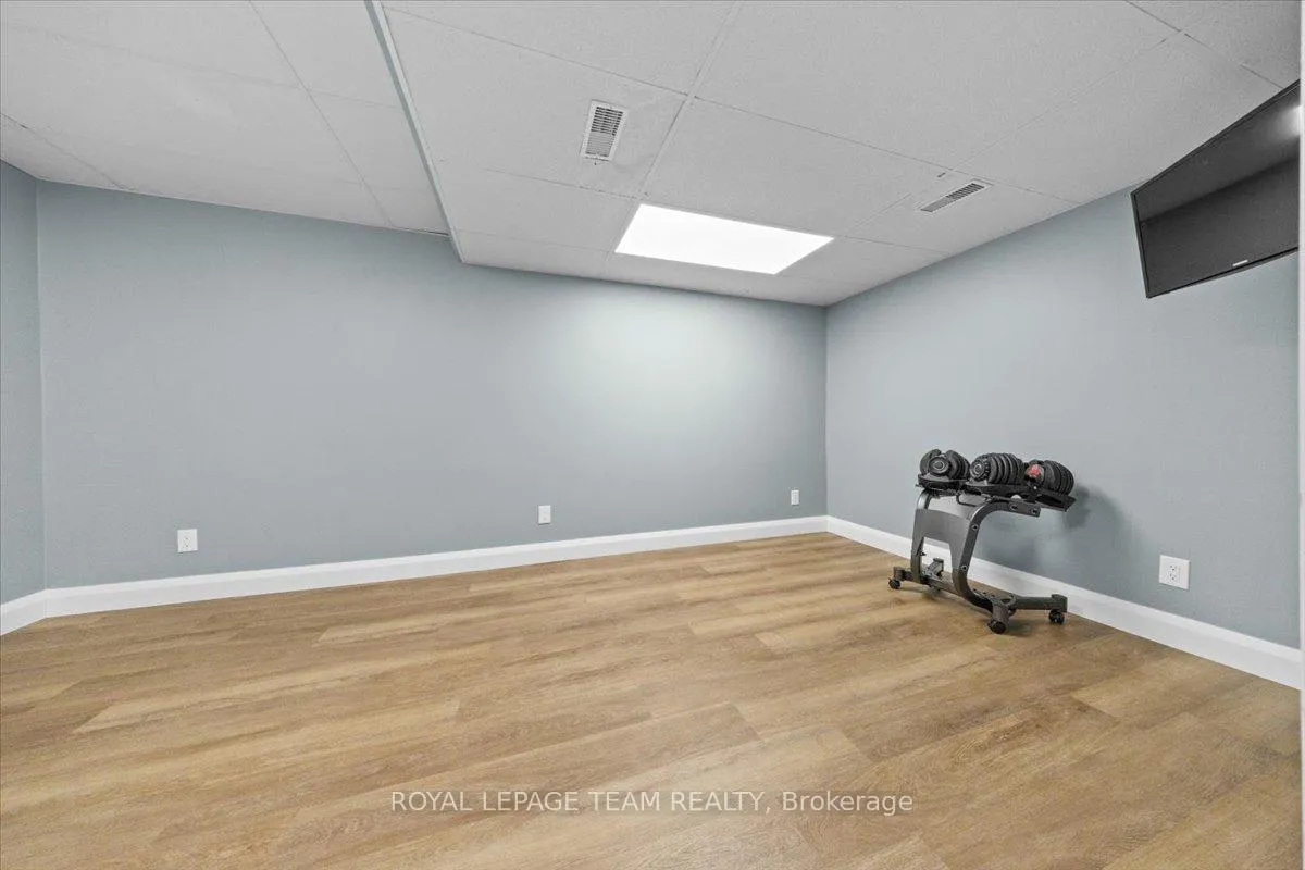 Photo 31 of 2795 Flannery Drive, Ottawa, Mooneys Bay/Riverside Park — HOMEH
