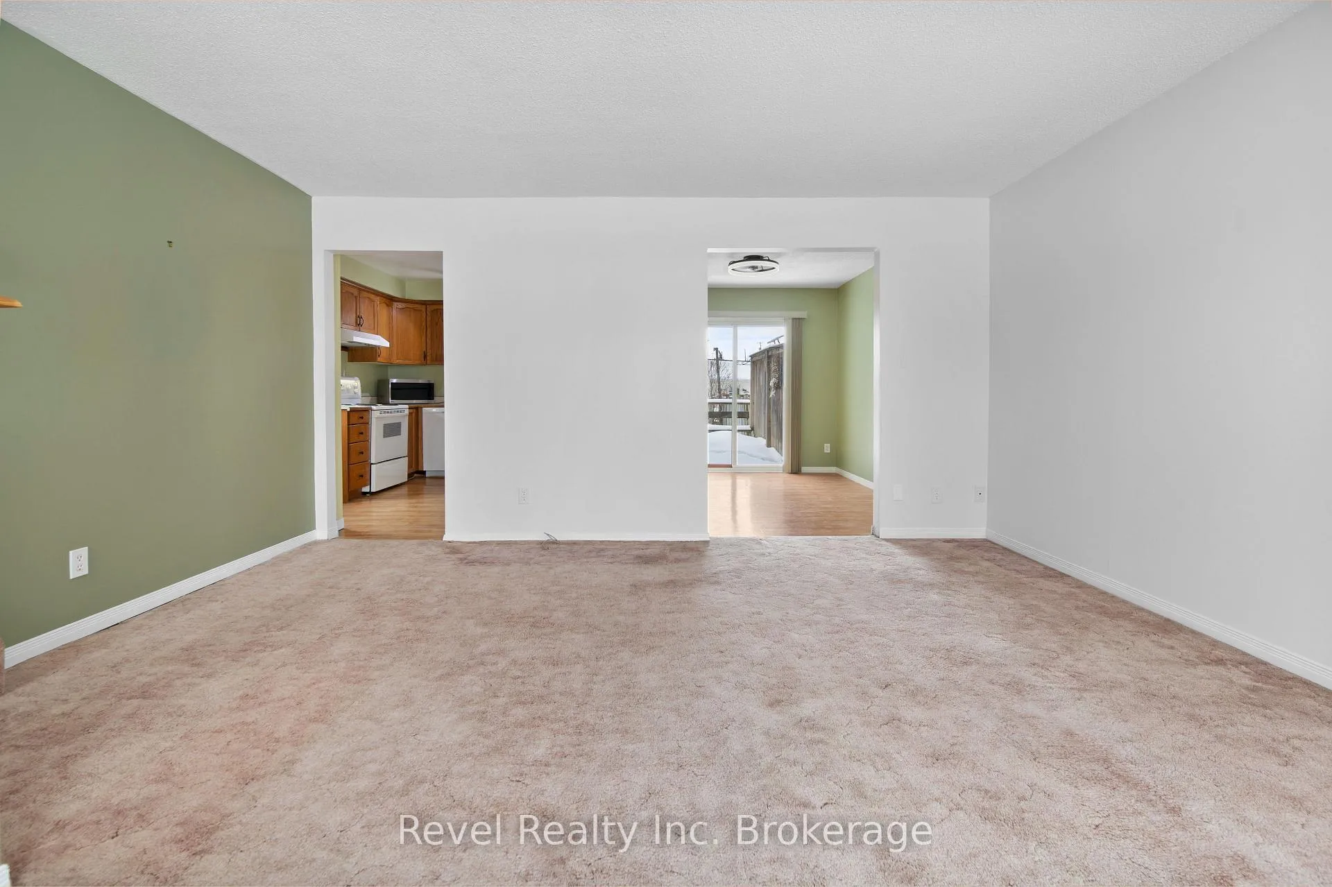 Photo 4 of 237 Park Avenue, North Bay, Widdifield — HOMEH