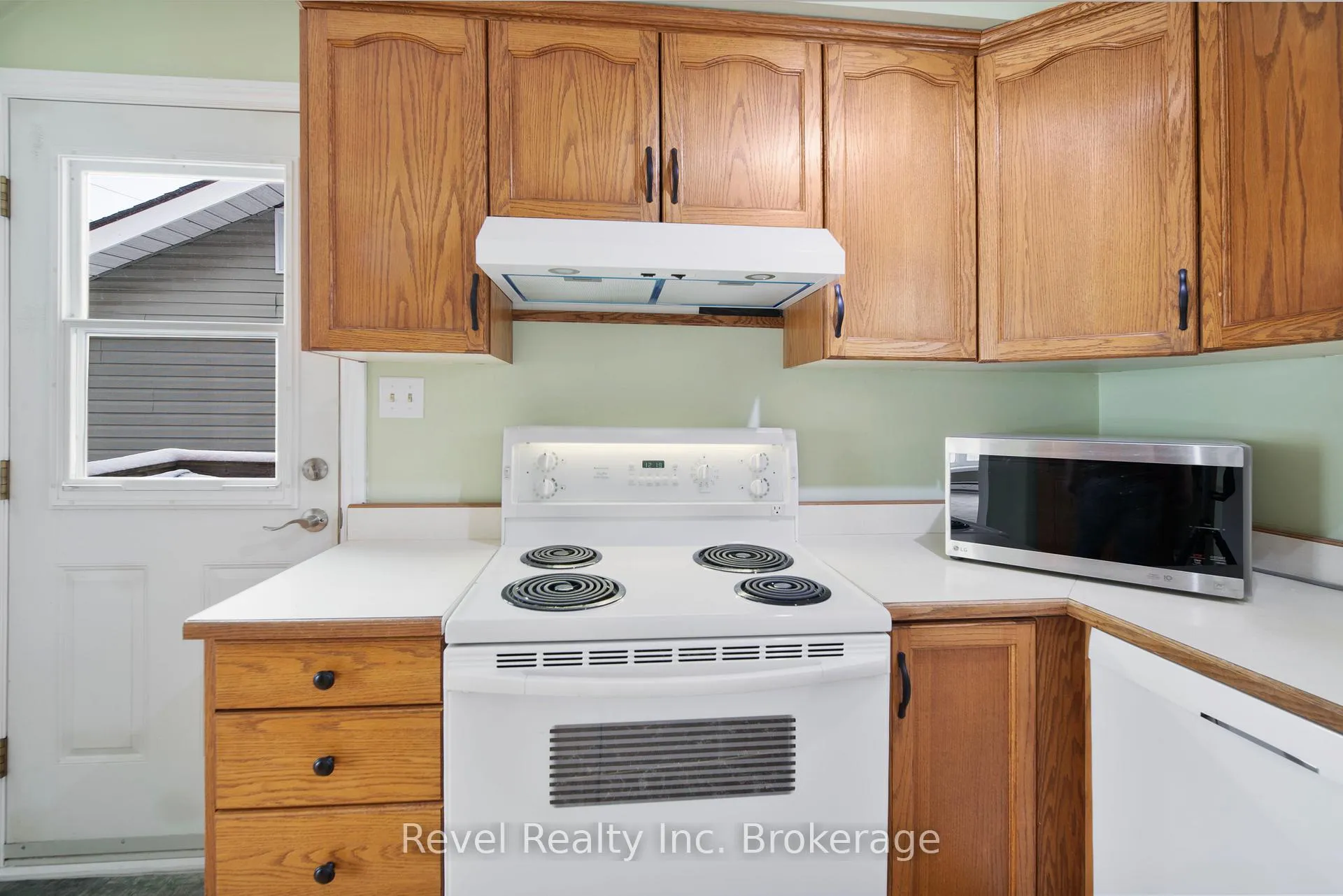Photo 17 of 237 Park Avenue, North Bay, Widdifield — HOMEH