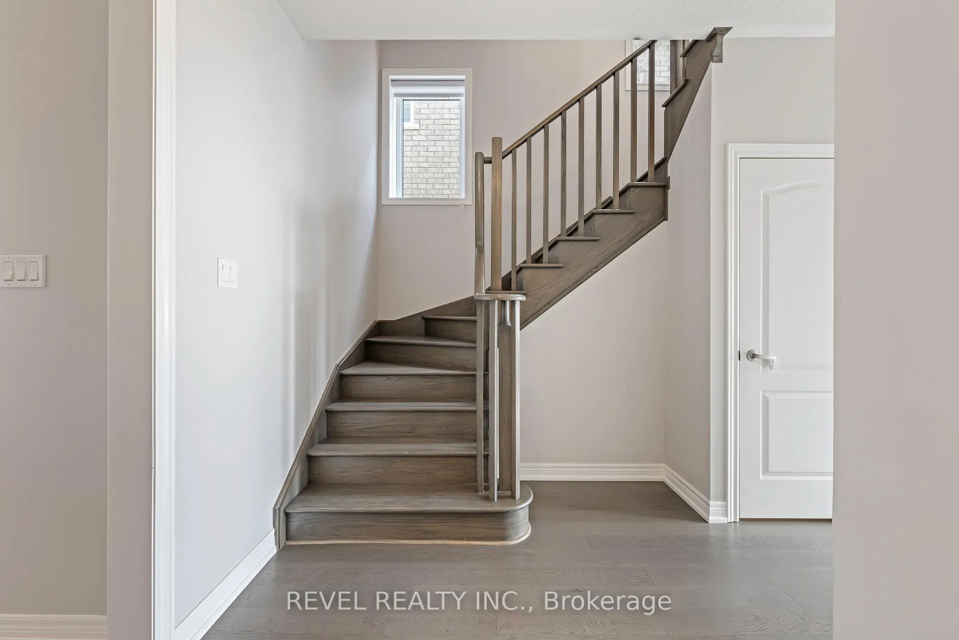 Photo 6 of 693 Mcmullen Street, Shelburne — HOMEH