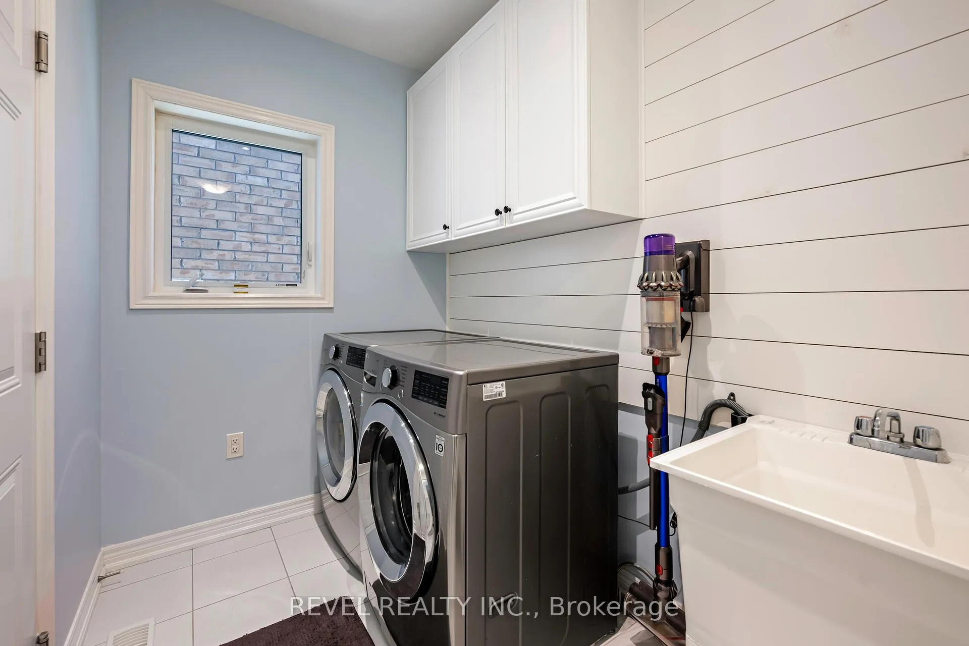 Photo 7 of 693 Mcmullen Street, Shelburne — HOMEH