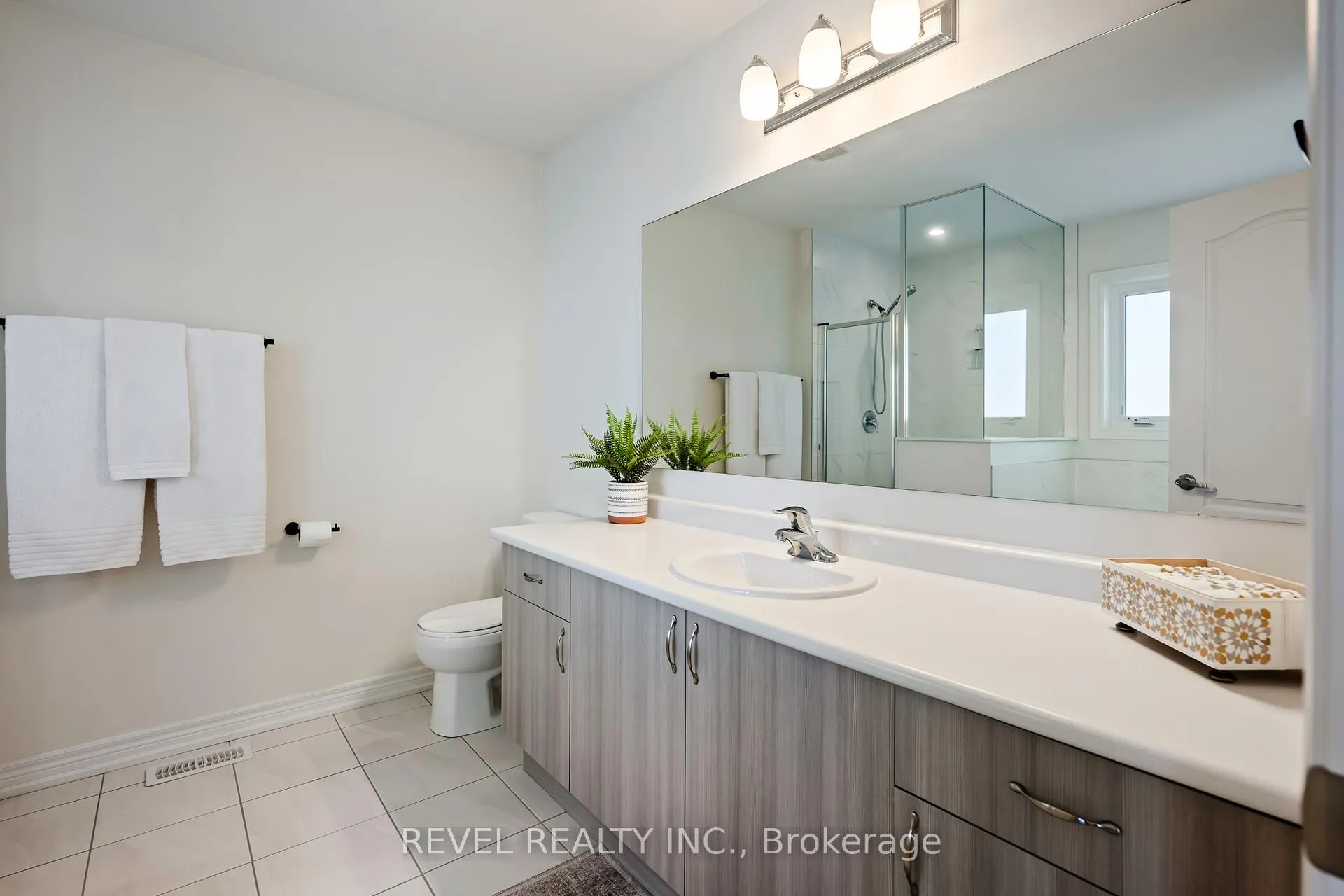 Photo 25 of 693 Mcmullen Street, Shelburne — HOMEH