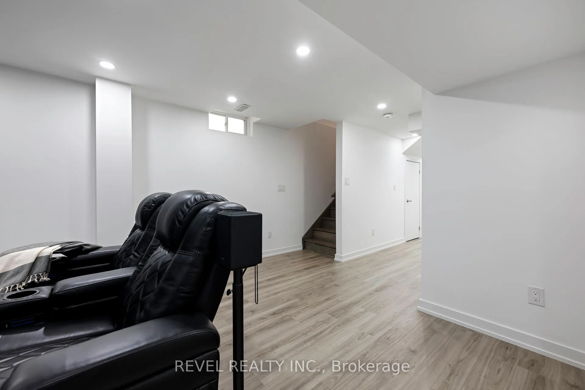 Photo 27 of 693 Mcmullen Street, Shelburne — HOMEH
