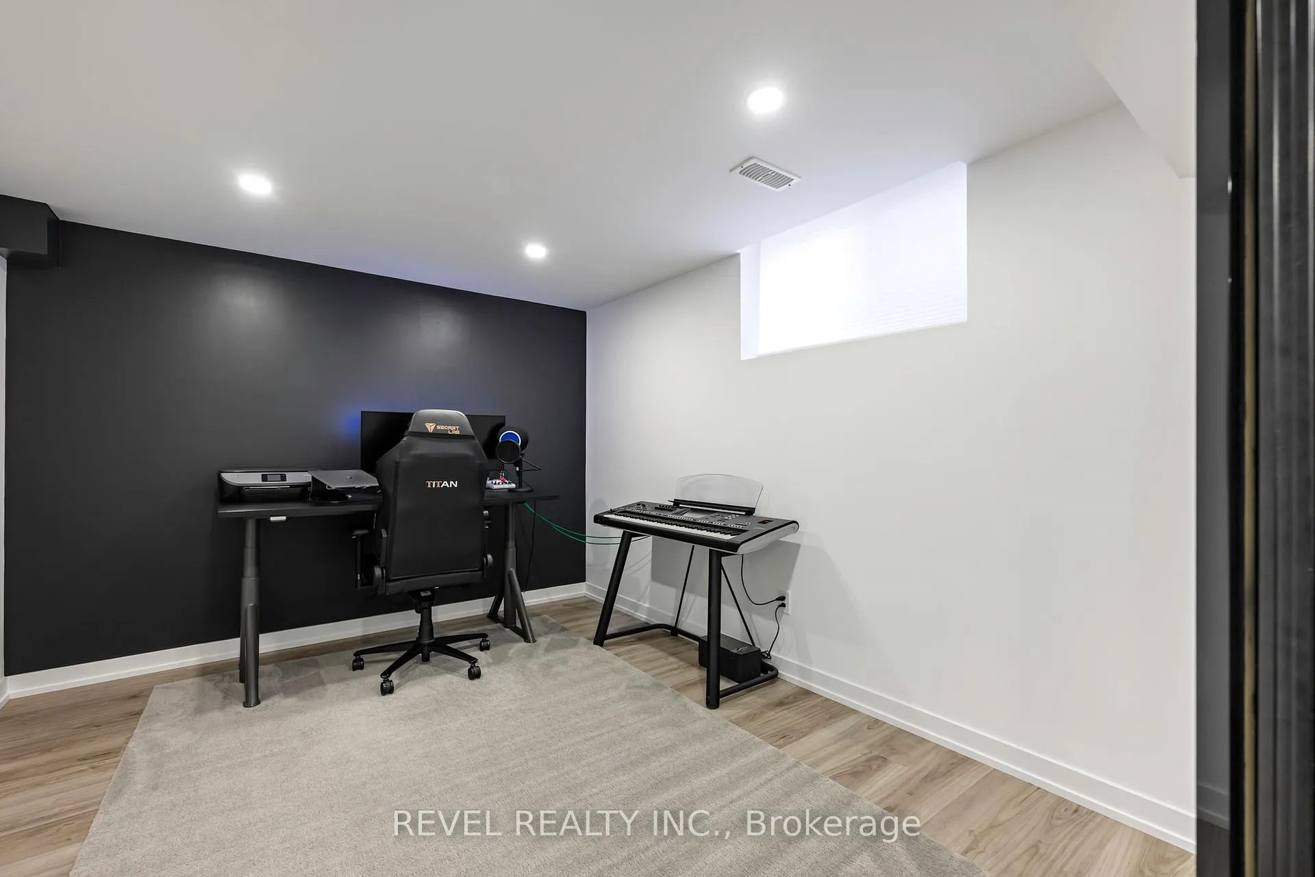 Photo 34 of 693 Mcmullen Street, Shelburne — HOMEH