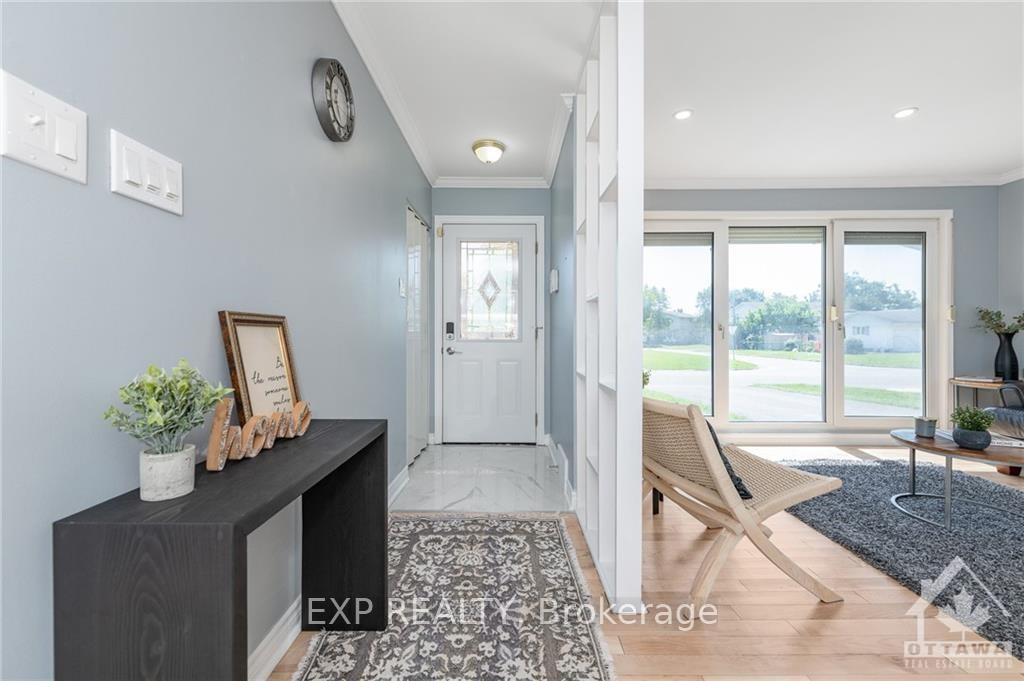 Photo 4 of 25 Oakview Avenue, Ottawa, Meadowlands/Crestview — HOMEH