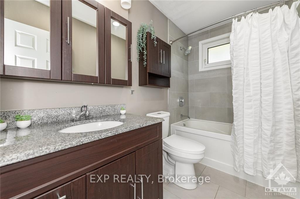 Photo 19 of 25 Oakview Avenue, Ottawa, Meadowlands/Crestview — HOMEH