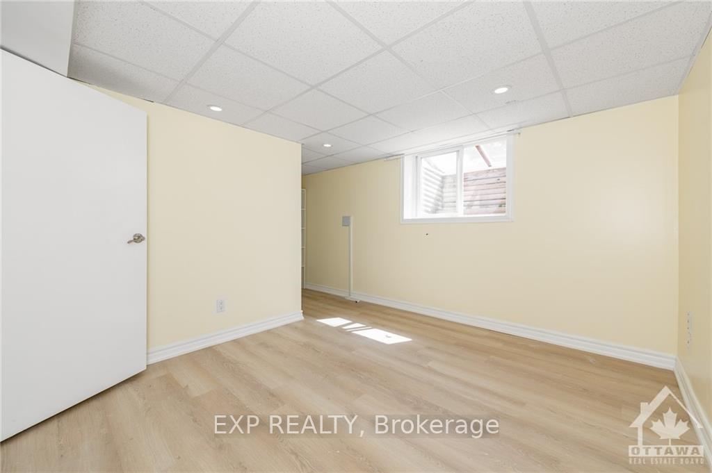 Photo 25 of 25 Oakview Avenue, Ottawa, Meadowlands/Crestview — HOMEH
