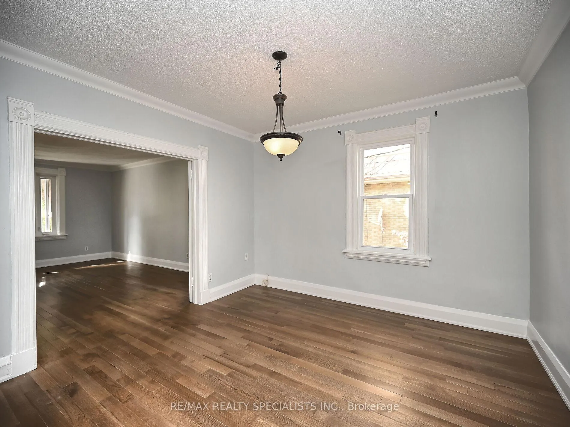 Photo 10 of 12 Elizabeth Street S, Brampton, Downtown Brampton — HOMEH