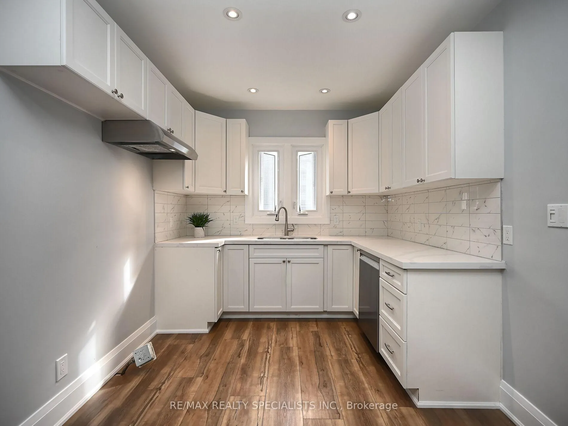 Photo 12 of 12 Elizabeth Street S, Brampton, Downtown Brampton — HOMEH