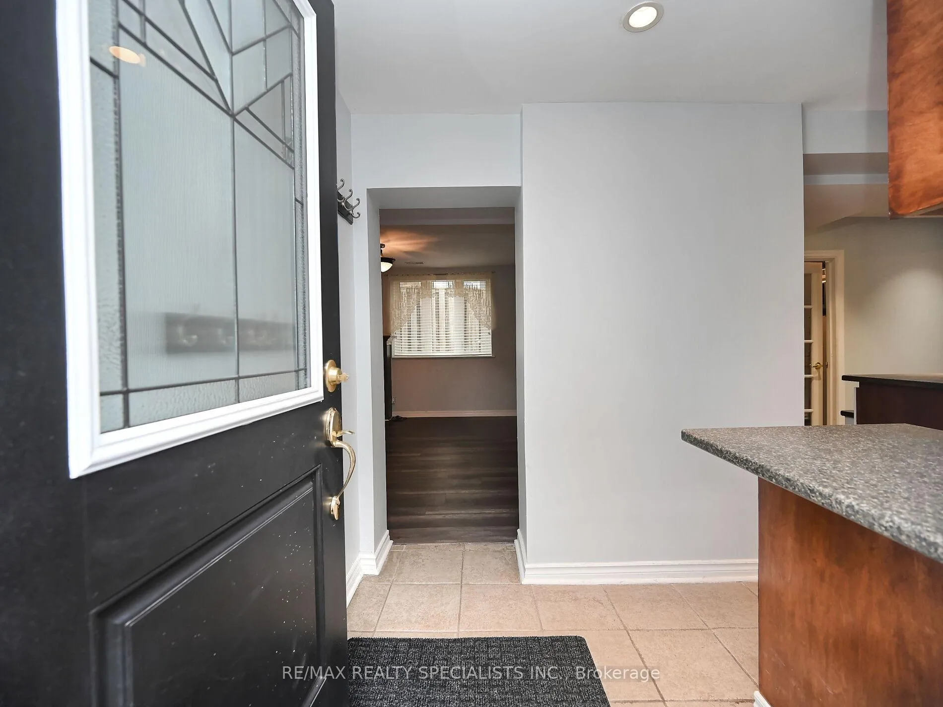 Photo 26 of 12 Elizabeth Street S, Brampton, Downtown Brampton — HOMEH